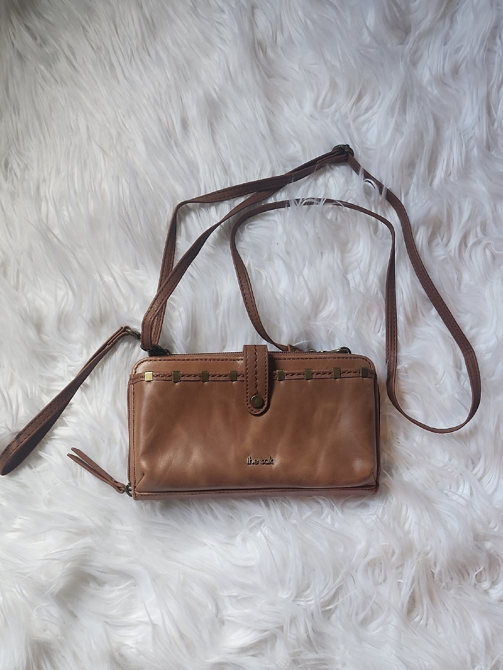 The Sak Tan Brown Leather Crossbody Wallet